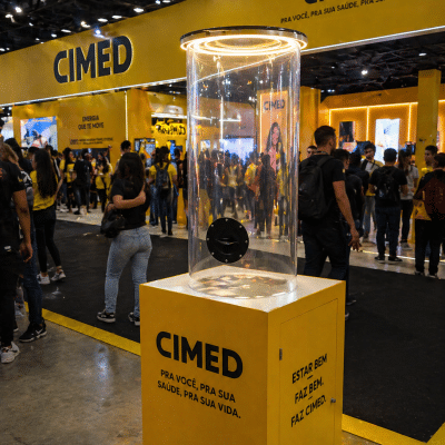 Cabine de vento de braço cilíndrica em evento - detalhe 2 | Grua Events